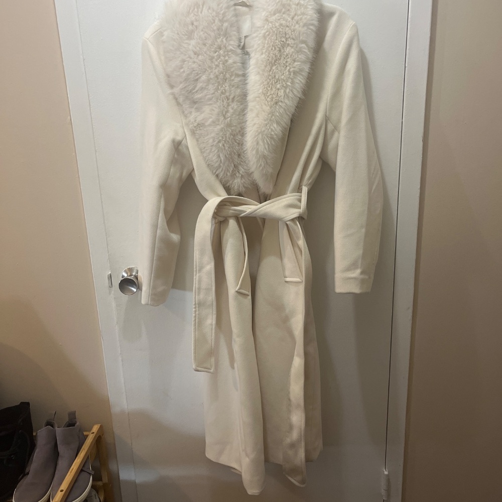 Belted wrap coat with faux fur collar